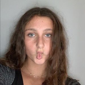 Meet your Posher, Ariana